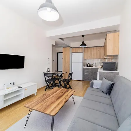 Superb Flat With Shared Pool In Kepez