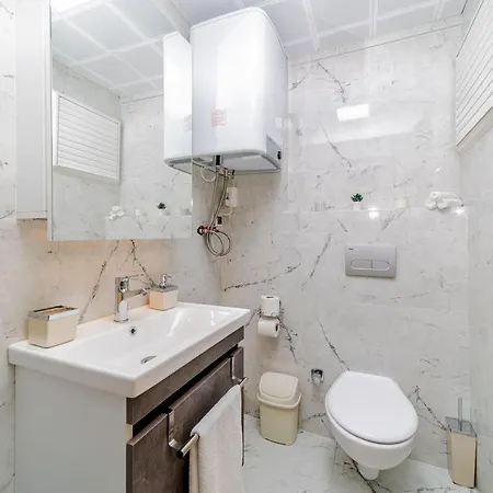 Superb Flat With Shared Pool In Kepez Apartman Antalya